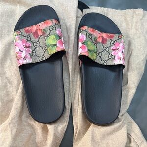 Gucci Black Slide Sandals with Pink & Green Floral GG Strap